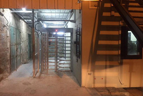 The Hasam Shoter checkpoint in Hebron. (Photo: IDF Spokesperson)