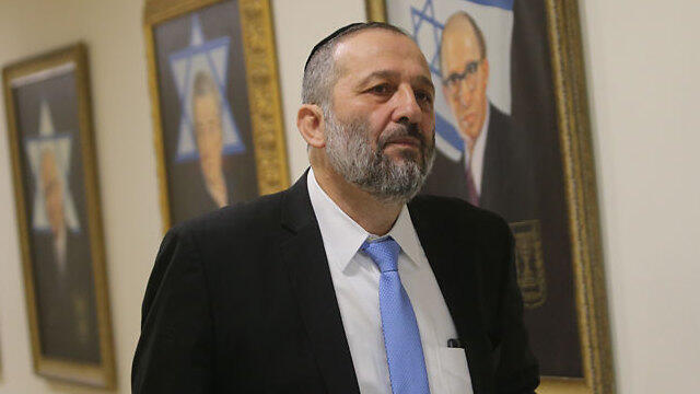 Interior Minister Arye Deri (Photo: Alex Kolomoiski) (צילום: אלכס קולומויסקי, ידיעות אחרונות) Interior Minister Arye Deri (Photo: Alex Kolomoiski)