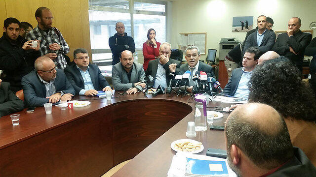 Joint List MK meeting (Photo: Eli Mendelbaum) (צילום: אלי מנדלבאום) Joint List MK meeting (Photo: Eli Mendelbaum)