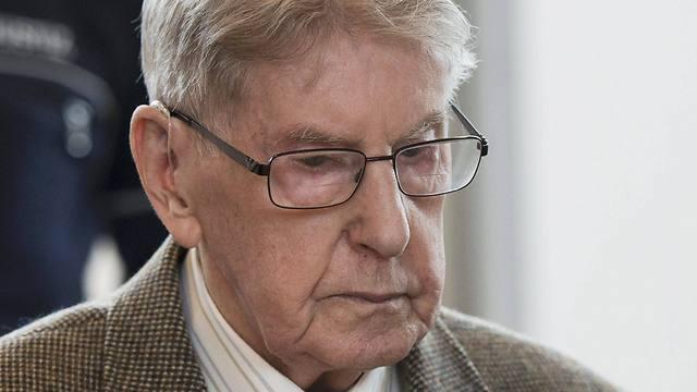 Former Auschwitz guard Reinhold Hanning (Photo: Reuters) (צילום: רויטרס) Former Auschwitz guard Reinhold Hanning (Photo: Reuters)