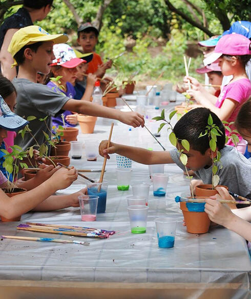 Children in Moshav Bitan Aharon (Photo: Yaara Rabo) 