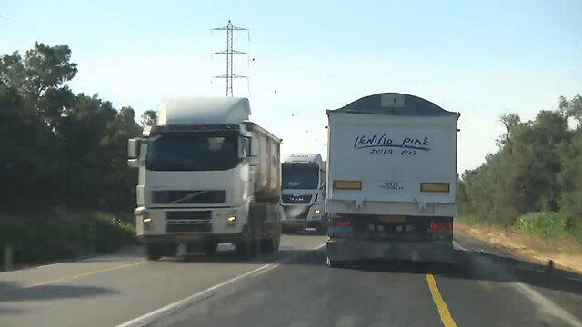 Danger on Highway 232 (Photo : Roee Idan) (צילום: רועי עידן) Danger on Highway 232 (Photo : Roee Idan)