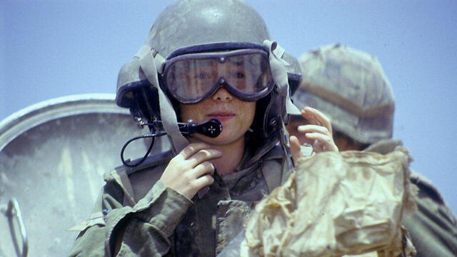 Armored Corp instructor, 1993 (Photo: Michael Chai/Bamahane, courtesy of the IDF Archive)