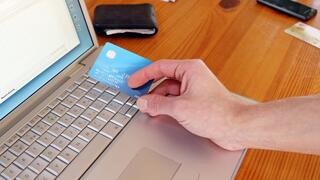 Israelis love on-line shopping