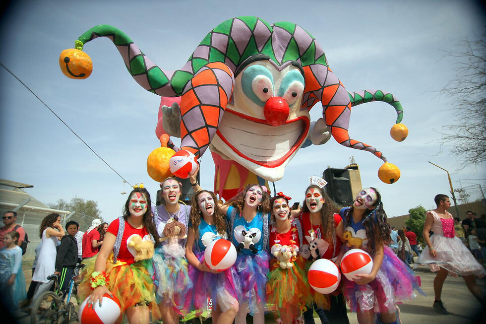 Adloyada in Sde Boker (Photo: Roee Idan) (צילום: רועי עידן) Adloyada in Sde Boker (Photo: Roee Idan)