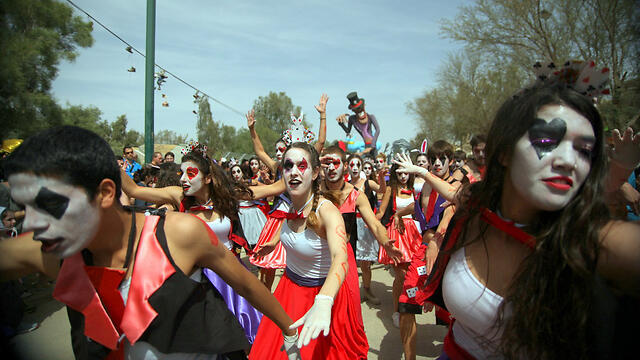 Adloyada in Sde Boker (Photo: Roee Idan) (צילום: רועי עידן) Adloyada in Sde Boker (Photo: Roee Idan)