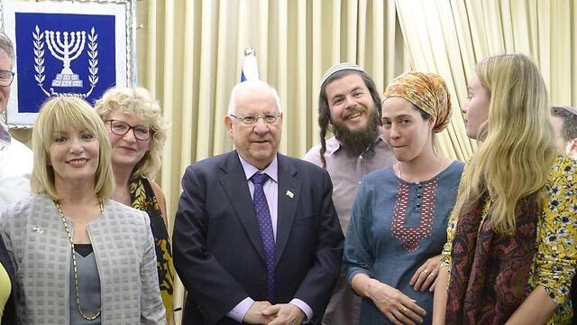 President Rivlin with the representatives (Photo: Mark Nieman)