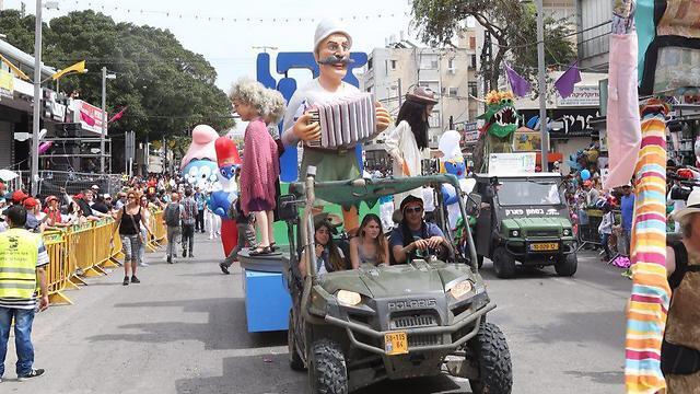 Adloyada in Holon (Photo: Motti Kimchi) (צילום: מוטי קמחי) Adloyada in Holon (Photo: Motti Kimchi)