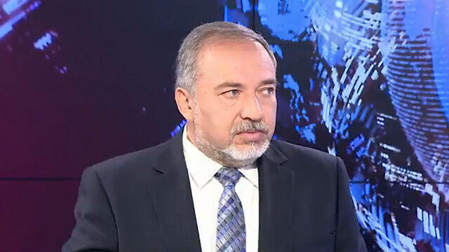 Lieberman at the Ynet studio.