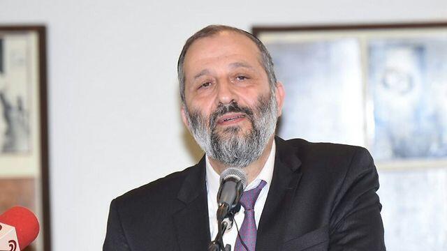 Interior Minister Aryeh Deri speaking in Tiberias (Photo: Avihu Shapira) (צילום: אביהו שפירא) Interior Minister Aryeh Deri speaking in Tiberias (Photo: Avihu Shapira)