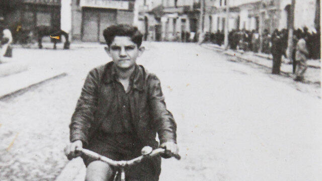 Holocaust survivor Shmuel Shteiner 