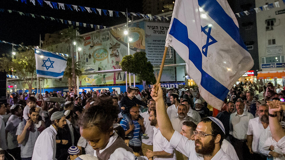 День независимости. Фото: Идан Эрез (צילום: עידו ארז) День независимости. Фото: Идан Эрез