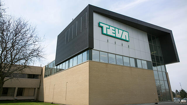 Teva Pharmaceuticals facility outside of Toronto (Photo: Government of Ontario) (באדיבות ממשלת אונטריו) Teva Pharmaceuticals facility outside of Toronto (Photo: Government of Ontario)