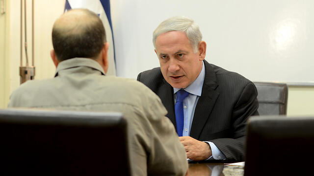 Prime Minister Netanyahu with Defense Minister Ya'alon (Photo: PMO) (צילום: לע"מ) Prime Minister Netanyahu with Defense Minister Ya'alon (Photo: PMO)