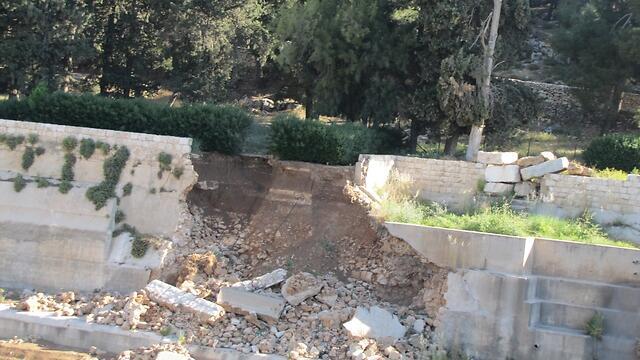 The damage caused to the pools (Photo: Benjamin Tropper)