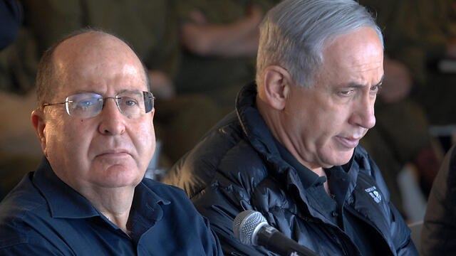 Ya'alon and Netanyahu (Photo: Haim Horenstein)