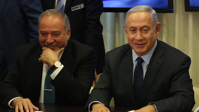 Putting aside their differences (Photo: Gil Yohanan)