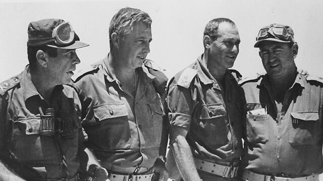 Ариэль Шарон во время Шестидневной войны. Фото: архив ЦАХАЛа (צילום: באדיבות ארכיון צה"ל במשרד הביטחון) Ариэль Шарон во время Шестидневной войны. Фото: архив ЦАХАЛа