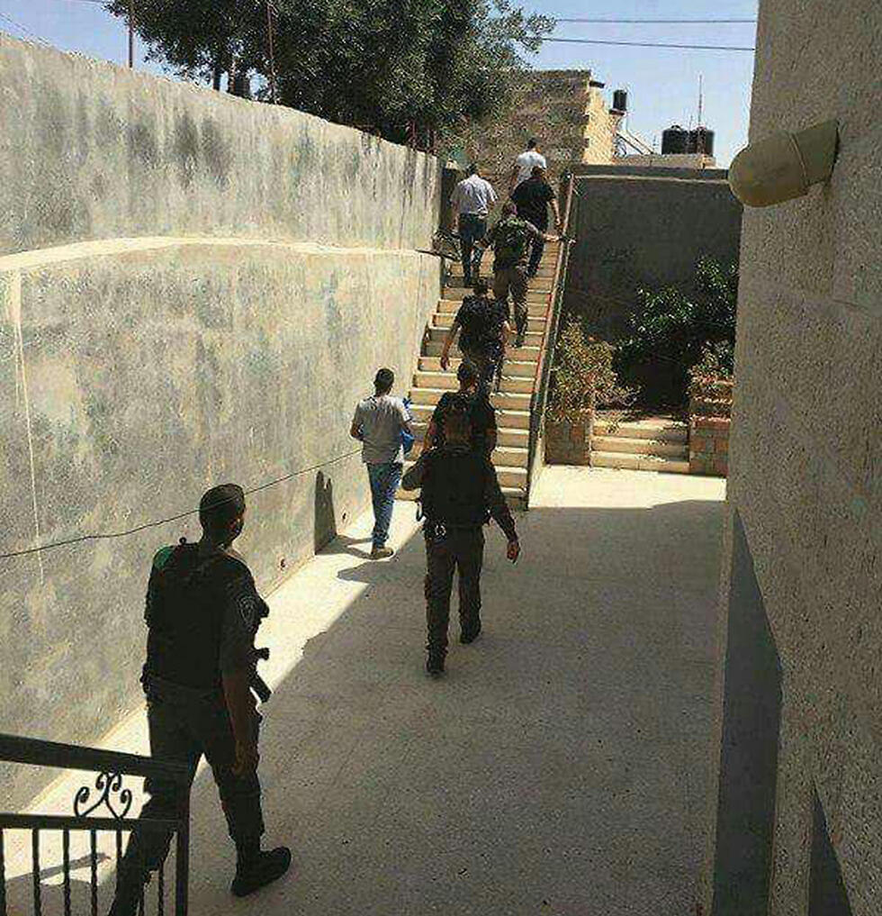 Police raid Mohammed Aliyan's home in Jabel Mukabernullnull Police raid Mohammed Aliyan's home in Jabel Mukaber