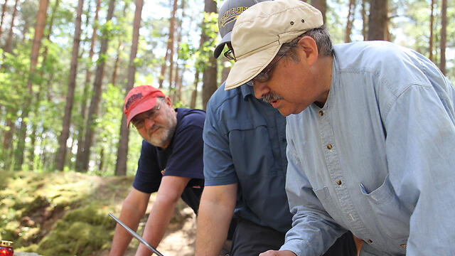 Archaeologists searching for the tunnel (Photo: Ezra Wolfinger, NOVA)