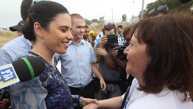 Ayelet Shaked speaks to the families (Photo: Gil Yohanan)