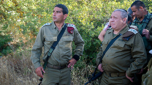 Chief of Staff Gadi Eisenkot visits scene of attack in Kiryat Arba (Photo: IDF spokesperson's unit) (צילום: דובר צה"ל) Chief of Staff Gadi Eisenkot visits scene of attack in Kiryat Arba (Photo: IDF spokesperson's unit)
