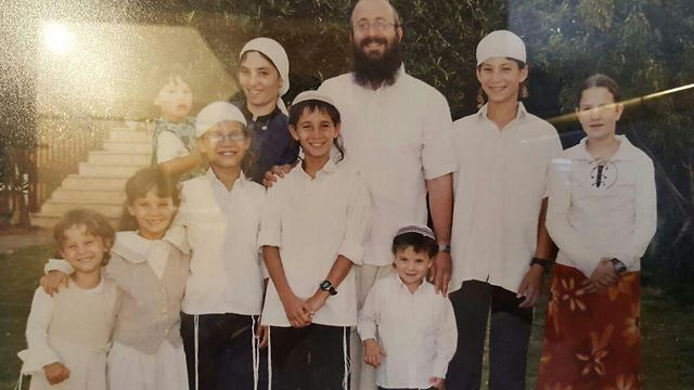 The Mark family and their ten children