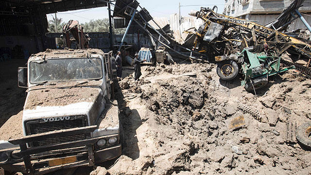 Hamas military site obliterated during IAF strike after organization fires rocket into Sderot (Photo: AFP) (צילום: AFP) Hamas military site obliterated during IAF strike after organization fires rocket into Sderot (Photo: AFP)