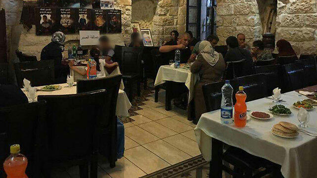 Dinner glorifying terroristsnullnull Dinner glorifying terrorists