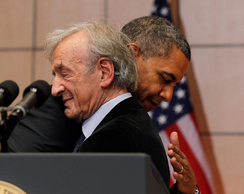 Elie Wiesel with President Barack Obama (Photo: Reuters) Elie Wiesel with President Barack Obama