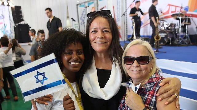 New immigrants from France (Photo: Motti Kimchi)