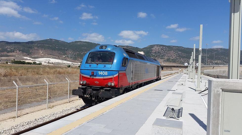 Testing the Jezreel Valley Railroad (Photo: Sharon Tzur)