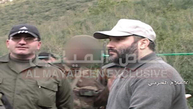 Imad Mughniyah instructing soldiers (Photo: As-Safir)