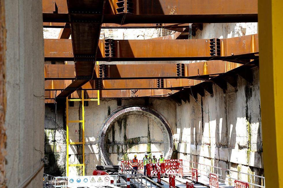 The segment of the light rail construction next to the Israel Diamond Exchange (Photo: Motti Kimchi) (צילום: מוטי קמחי) The segment of the light rail construction next to the Israel Diamond Exchange (Photo: Motti Kimchi)