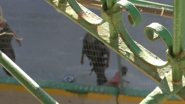 Incident of soldiers taking girl's bike (Photo: B'Tselem) (צילום: בצלם) Incident of soldiers taking girl's bike (Photo: B'Tselem)