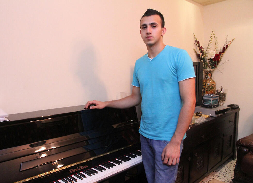 Tommy Hasson who was attacked for speaking Arabic (Photo: Zohar Shachar) (צילום: זהר שחר) Tommy Hasson who was attacked for speaking Arabic (Photo: Zohar Shachar)