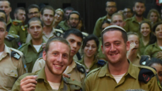 Some 6,000 American Jews have voluntarily joined the Israeli army in recent years (צילום: דובר צה"ל) Some 6,000 American Jews have voluntarily joined the Israeli army in recent years