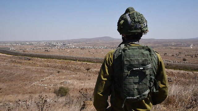 Soldier in the 8200 combat battalion on the border with Syria (Photo: Aviyahu Shapira) (צילום: אביהו שפירא) Soldier in the 8200 combat battalion on the border with Syria (Photo: Aviyahu Shapira)