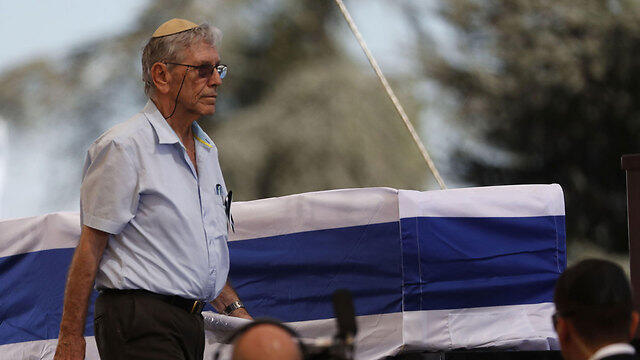 Author Amos Oz (Photo: AFP)