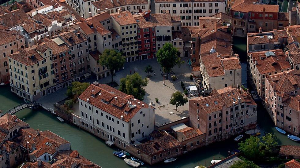 The Jewish ghetto in Venice (Photo: The Israel Museum)