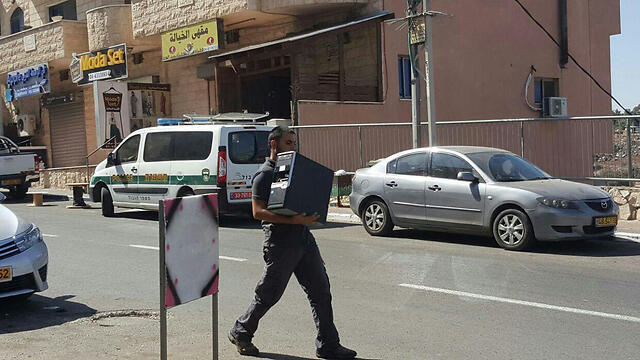 Removing computer equipment from the headquarters of one of the initiatives