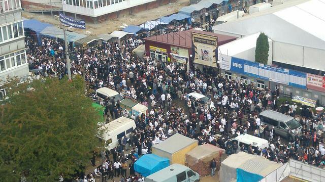 Crowds in Umannullnull Crowds in Uman
