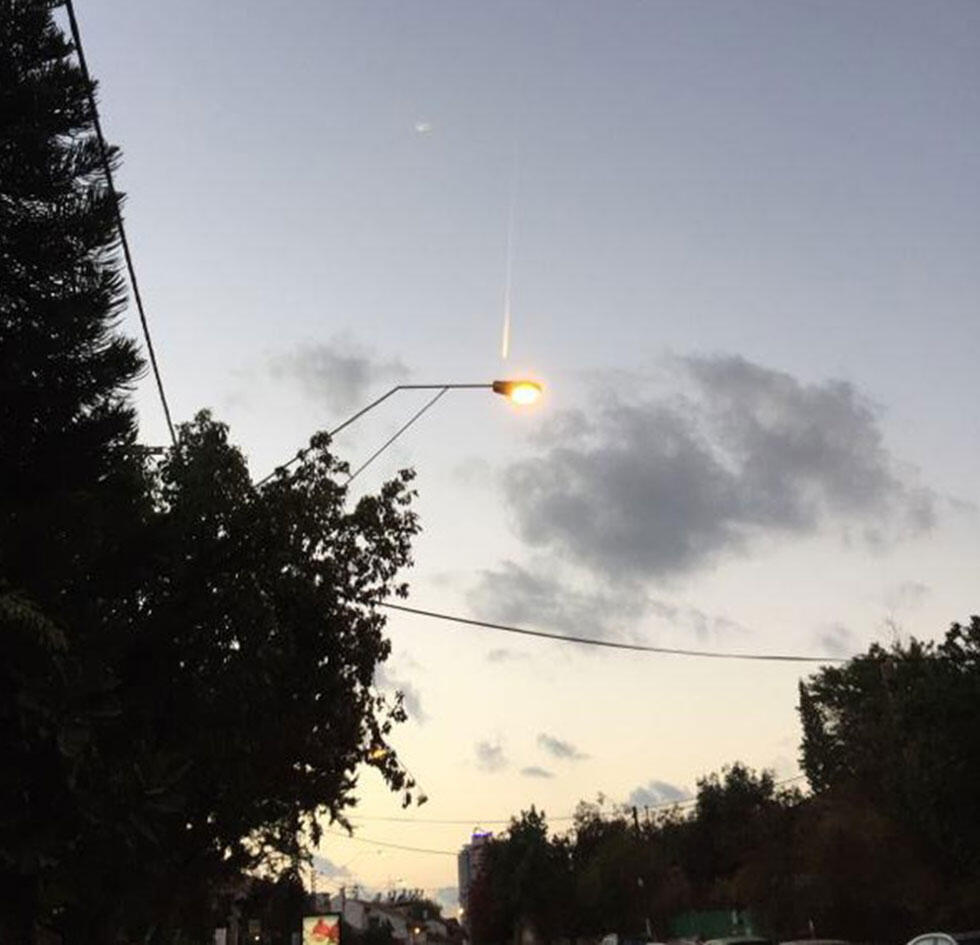 Fireball above central Israel (Photo: Vered Bluestein) (צילום: ורד בלאושטיין) Fireball above central Israel (Photo: Vered Bluestein)