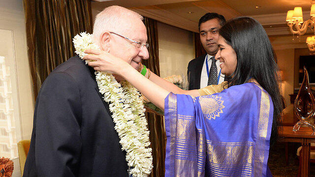 Rivlin arrives in India (Photo: Mark Neiman, GPO)