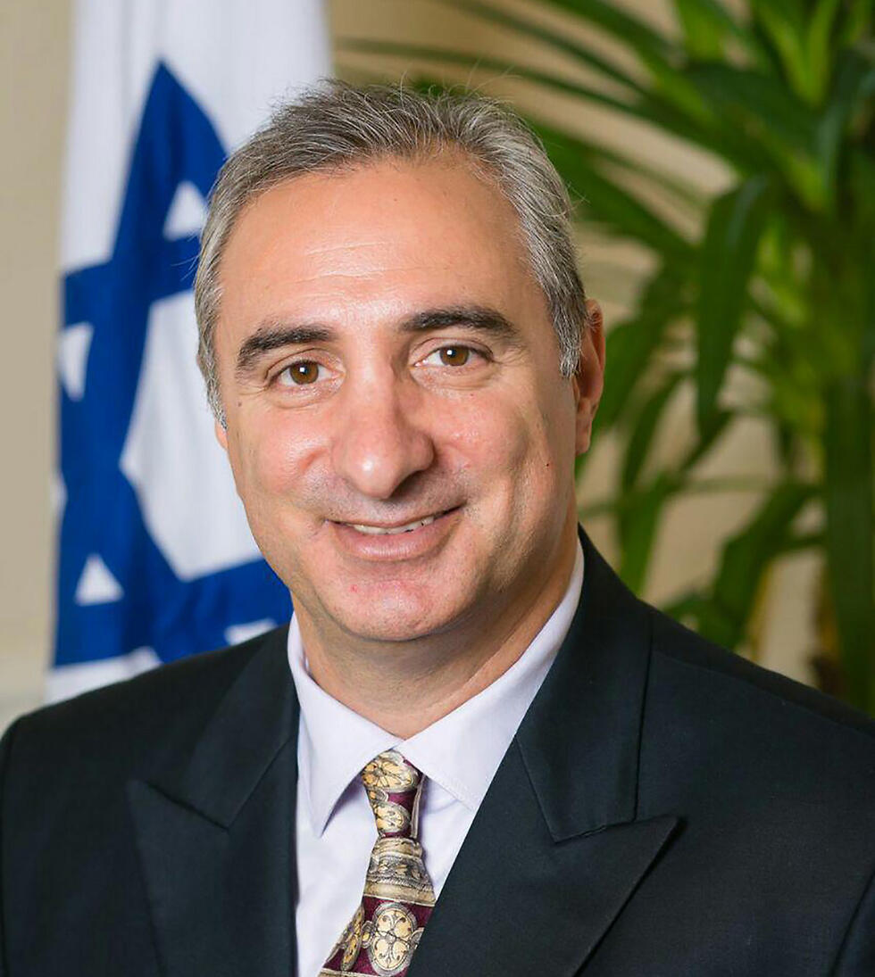 Eitan Na'eh