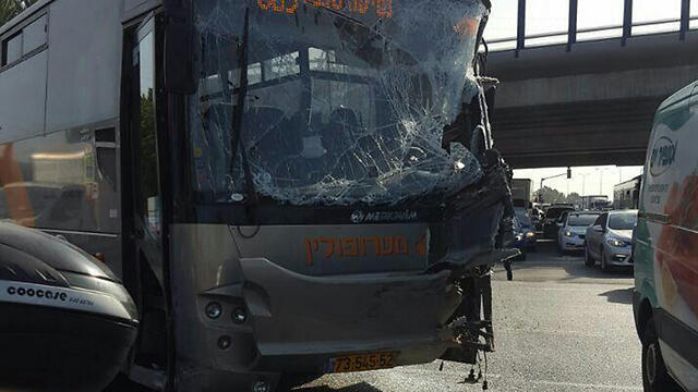 The second bus that was hit (Photo: MDA) (צילום: תיעוד מבצעי מד"א) The second bus that was hit (Photo: MDA)