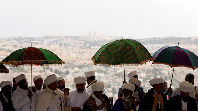 Kessim Israeli-Ethiopian leaders (Photo: Reuters)