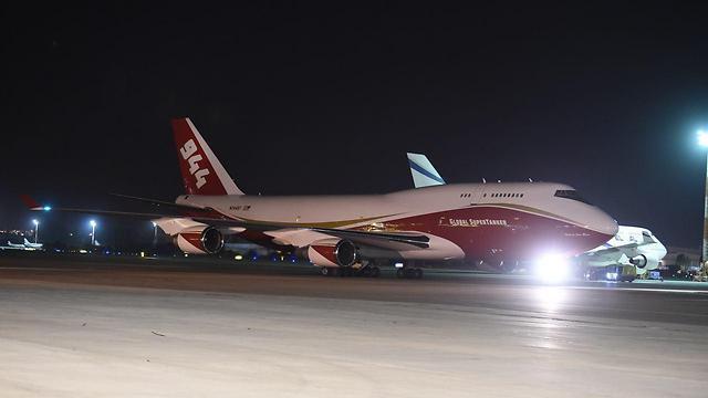 Supertanker at Ben Gurion Intl. (Photo: Yair Sagi)