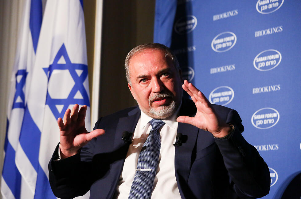 Lieberman at the Saban Forum (Photo: Saban Forum) (צילום: פורום סבן) Lieberman at the Saban Forum (Photo: Saban Forum)