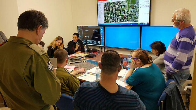 Cooperation of forces (Photo: Ido Erez) (צילום: עידו ארז) Cooperation of forces (Photo: Ido Erez)